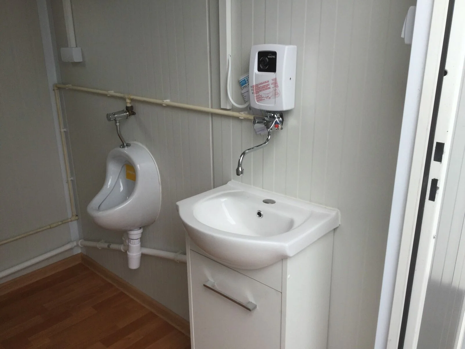 Contenedor Sanitario, Cabina WC Doble para Uso Externo - Imagen 8