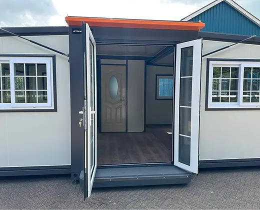 Contenedor Habitacional Móvil / Mini Casa